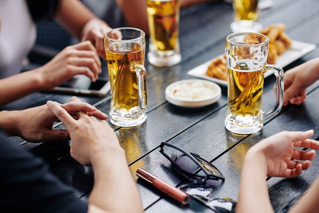 Gießener Tennisclub Rot-Weiß, Vereinsgaststätte Gießen, Alkoholausschank Gastronomie, Gözleme-Haus Gießen, Bayram Dalkilic, Tennisclub Gaststätte, fristlose Kündigung Pächter, Oberlandesgericht Frankfurt, OLG Frankfurt, Güterichter, Gastronomie Rechtsstreit, Alkohol Restaurant