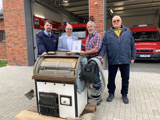 Miele, Gewerbewaschmaschine, älteste Waschmaschine, Burgdorf-Schillerslage, Förderverein Ortsfeuerwehr, Dreschefest, Trommelwaschmaschine, Kohlebeheizung, Miele Professional, PWM 511