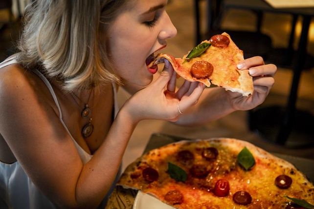 Taylor Swift, Pizza-Verkauf. L'osteria