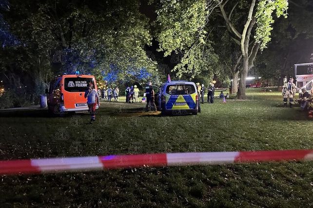 Partyboot, Unfall, Dach, Berlin