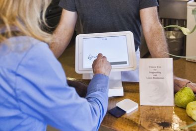 Kassensystem Restaurant, POS-System Gastronomie, Cloud-Kassensystem Restaurant, Kassensysteme für die Gastronomie, Digitales Kassensystem Gastro, Cloud-basiertes Kassensystem, Mobile Kasse Gastronomie,