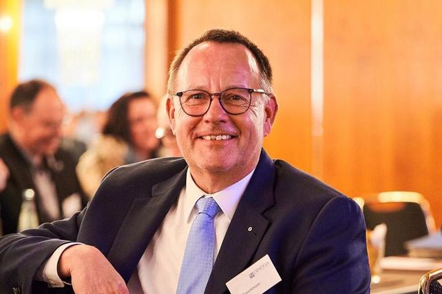 DEHOGA Niedersachsen, Dirk Breuckmann, DEHOGA Präsident, Landesverbandstag 2025, 7 Prozent Mehrwertsteuer, KI Tourismus, Künstliche Intelligenz Gastgewerbe, Wirtschaftsfaktor Gastgewerbe, Olaf Lies, Fachkräftesicherung, Tourismus Niedersachsen