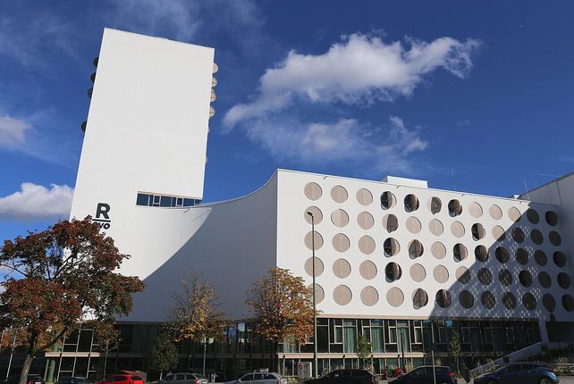 Revo-Hotel Neuperlach Brand, Hotelbrand München, Feuerwehr Einsatz Hotel, Evakuierung Hotelgäste, Rauchgasvergiftung Hotel, Brandursache Ermittlungen