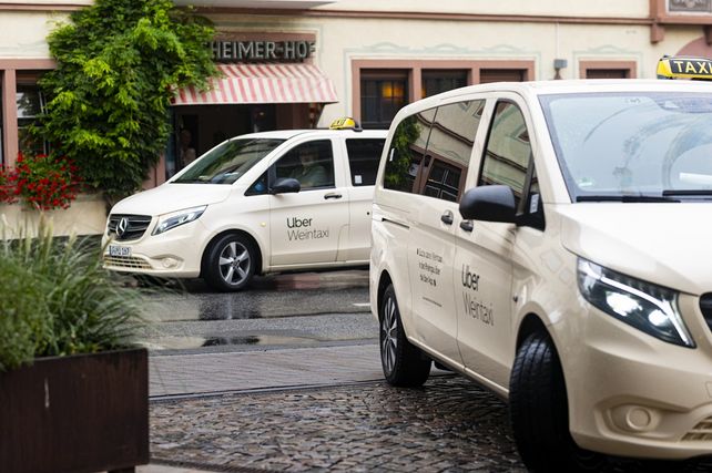 Uber Weintaxi, Uber Frankfurt, Rheingau, Weintaxi Rheingau, Weingüter Rheingau, Familie Allendorf, Weingut Barth, Georg Breuer, Taxi Frankfurt, Tagesausflug Rheingau, Weinlese 2026