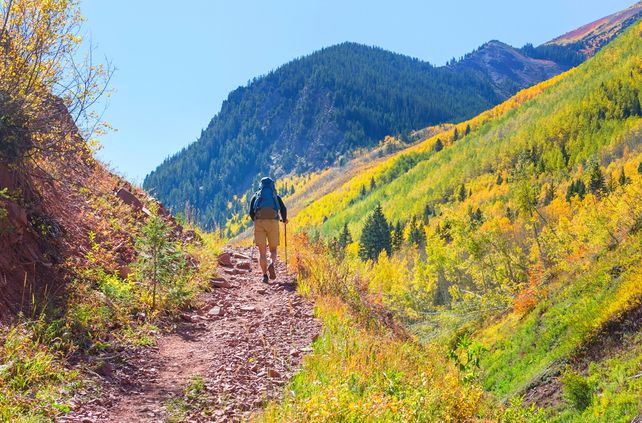 SEO-Keywords: Oktober, Reisen, Tourismus, Verband Internet Reisevertrieb, VIR, Travel Data + Analytics, TDA, Reiseverhalten, Nebensaison, Hotellerie, Gastronomie, Empty Nester, Preisentwicklung