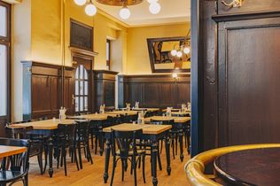 Kuchel Eck, Josef Laggner, Berlin, Charlottenburg-Wilmersdorf, Ludwigkirchplatz, Eckkneipe, Gastronomie Berlin, Laggner Gruppe, Berliner Kneipenkultur, Restaurantöffnung Berlin