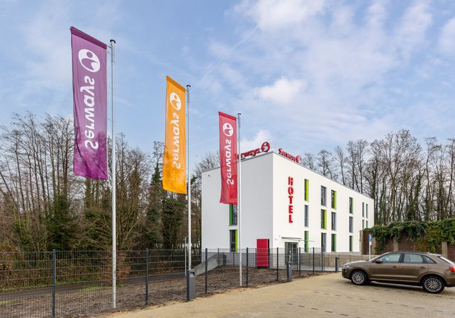 Tank & Rast, Coffee Fellows, Autobahnhotels, Hotelbetrieb, Verpachtung, Autobahnraststätte, Hotelportfolio, Übernachtungsangebot