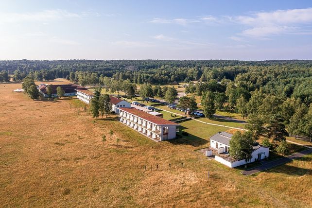 Hotelcamp Reinsehlen, Lodge Reinsehlen, Lodge Reinsehlen Hotel & Retreat, Schneverdingen, Lüneburger Heide, Hotel Konzept Weiterentwicklung, Hotel Neuausrichtung, Hotel Umbenennung, Tagungshotel Reinsehlen, Horizon Decks, regionale Gastronomie