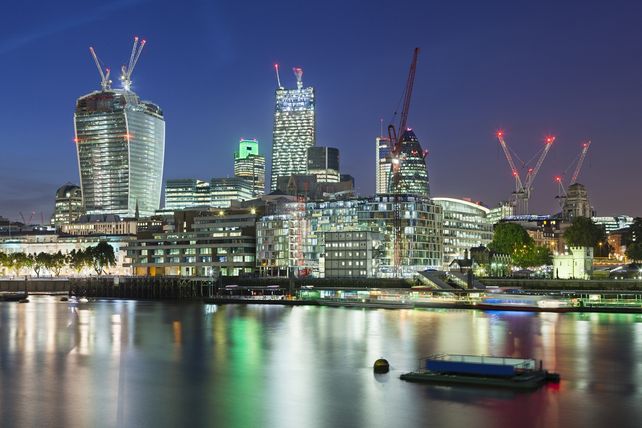 Hotelmarkt 2026, Hotelneueröffnungen, CoStar Daten, Shanghai Hotels, London Hotelmarkt, Dubai Tourismus, Hotelentwicklung Global, Zimmerkapazitäten, Hotelbau Statistik