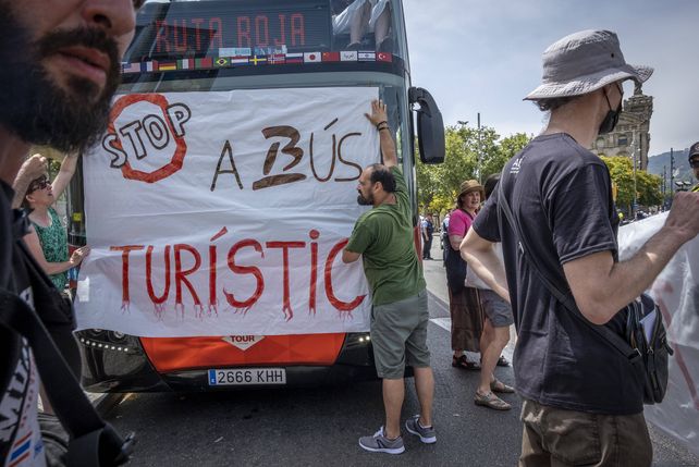 Hungerstreik, Demonstrationen, Massentourismus, Spanien