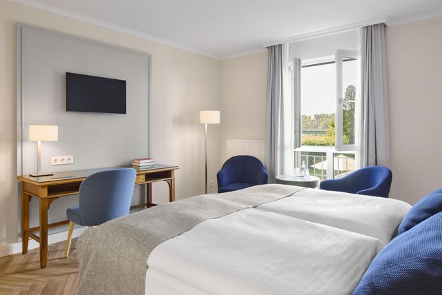 Dorint Parkhotel Meißen, Renovierung, Sanierung, 3,5 Millionen Euro, Grandhotel in Meißen GmbH, Mark Anton, Stefanie Brandes, Meißen, Albrechtsburg, Meißener Dom, CO₂-Ausstoß, Energieeffizienz, Hotelmodernisierung, Dorint Hotelgruppe, laufender Betrieb