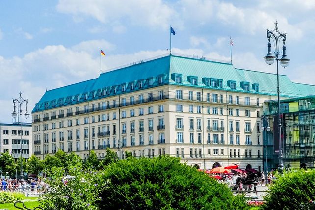 Adlon