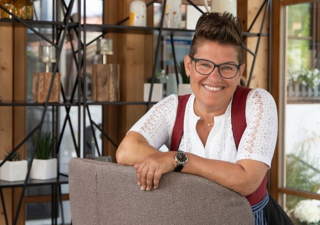 Marion De Carli Gerstl, Das Gerstl Alpine Retreat, Nina Meyer, Bio-Berghotel Ifenblick, Bianca Schiessl, Lea Oberhofer, Sensoria Dolomites, Sara Keller-Pichler, Stroblhof Active Family Spa Resort, Verena Gabrielli, Hotel Lamm Kastelruth, Maria Geiger, Hotel Lindenwirt, Sonja Gassner, Hotel Gassner, Sofia Pertoll, Schwarzer Adler Sterzing, Franziska Oberhofer, Hotel Milla Montis, Frauen in Führungspositionen, Hotellerie Südtirol, Hotelmanagement, Tourismus Deutschland, Tourismus Österreich