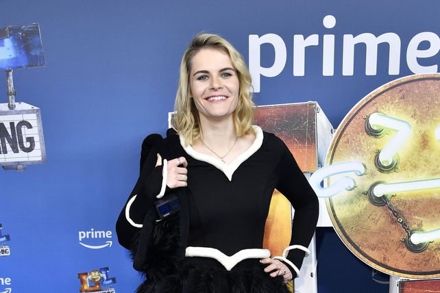 Hazel Brugger, Hotel