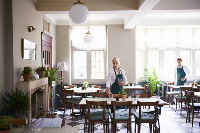 Gastgewerbe, DATEV Mittelstandsindex, Hotellerie, Gastronomie, Umsatz Gastgewerbe, Löhne Gastgewerbe, Mittelstand Deutschland, Hotelbranche, Gastronomiebetriebe, Umsatzentwicklung Hotellerie, DATEV Juni 2026, Beschäftigung Mittelstand