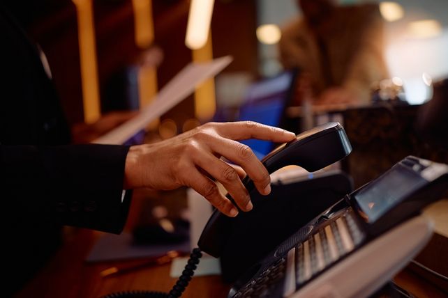 Stornoklauseln, Hotel AGB, Stornogebühr, Hotelrecht, Allgemeine Geschäftsbedingungen, Non-Refundable Rates, Frank Wilmesmeyer, Dehoga, IHA, Hotelbuchung, Stornierung, Gruppenbuchung