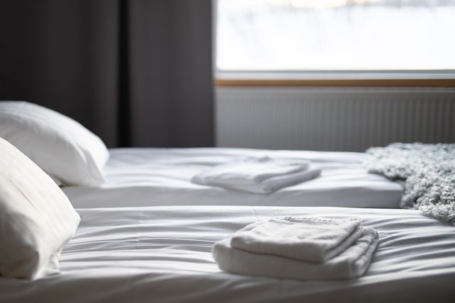 Hotelbuchung Betrug, Bayreuth Hotel, Polizeipräsidium Oberfranken, Onlinebuchungsportal, Kriminalpolizei Bayreuth, Betrugsmasche Hotel, gefälschte Hotelbuchungen, Cyberkriminalität Hotellerie