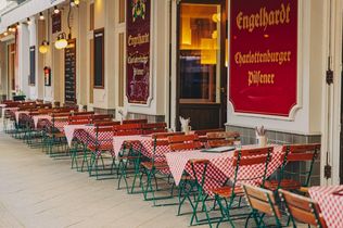Kuchel Eck, Josef Laggner, Berlin, Charlottenburg-Wilmersdorf, Ludwigkirchplatz, Eckkneipe, Gastronomie Berlin, Laggner Gruppe, Berliner Kneipenkultur, Restaurantöffnung Berlin