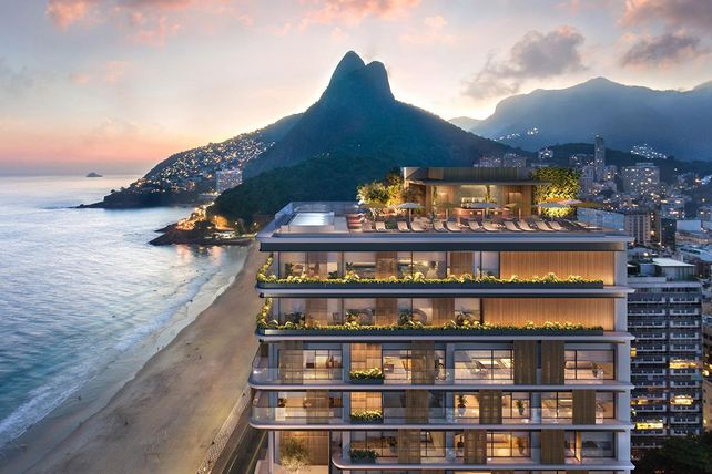 Four Seasons Hotels & Resorts