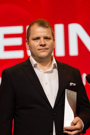 Michelin Guide Deutschland 2026, Michelin Sterne 2026, Michelin Verleihung, Michelin Preisverleihung, Michelin Gala, Sternerestaurants Deutschland, Michelin Sterne Restaurants, Drei Sterne Restaurant, Zwei Sterne Restaurant, Ein Stern Restaurant, Gastronomie Deutschland, Spitzenküche, Fine Dining, Gourmetrestaurants, Sternekoch, Sterneküche, Michelin Guide, Restaurantführer, Gastronomie Awards, Bildergalerie Michelin, Michelin Gewinner 2026, Restaurant Auszeichnungen, deutsche Spitzengastronomie, L.A. Jordan Deidesheim, Michelin Deutschland, Gourmetküche Deutschland, Michelin Sternevergabe,