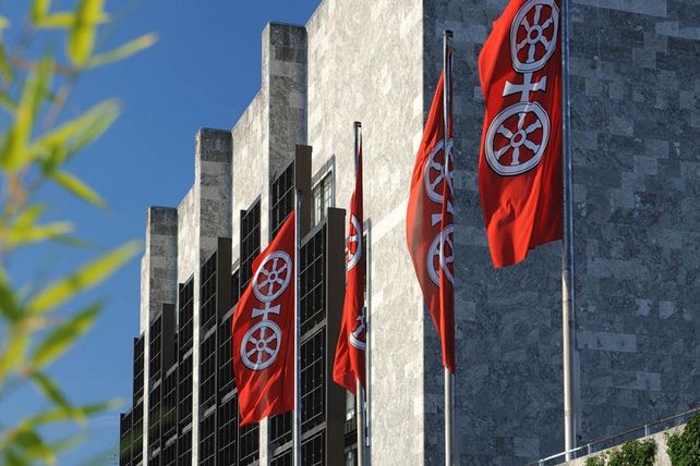 Mainz Beherbergungsabgabe, Bettensteuer Mainz, Übernachtungssteuer Deutschland, Hotelabgabe Mainz 2026, Tourismusfinanzierung Kommunen