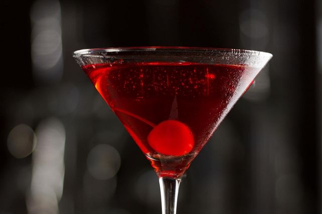 Negroni Florenz, Pisco Sour Lima, Singapore Sling Singapur, Daiquiri Havanna, Manhattan New York, berühmte Cocktails, Cocktail Klassiker, Cocktails und Städte, Geschichte Cocktails, Cocktail Herkunft, legendäre Bars, Hemingway Daiquiri, Ernest Hemingway Cocktail, Camillo Negroni, Singapore Sling Raffles Hotel, Cocktail Rezepte