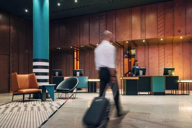 REVO Hospitality Group, Insolvenz, Hotelübernahme, Hotelinvestoren, H-Hotels, Amedia, Holiday Inn, Ibis, Intercity, Mövenpick, Ramada, Steigenberger, Eigenverwaltung, Hotelbranche, Hotellerie Deutschland, GT Restructuring, Hotelverkauf, Hotelarbeitsplätze, Insolvenzverfahren Hotellerie, Hotelportfolio Europa
