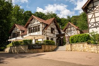 Ringhotels, Ringhotel Der Waldkater, Rinteln, Box-Weltmeister, Piergiulio Ruhe, Kemal Yilmaz, Hotelneueröffnung, Niedersachsen, Gastronomie, Tagungshotel, Brauhaus, WBA-Gold, Hotelkooperation