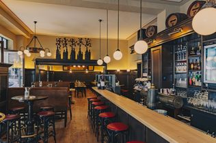 Kuchel Eck, Josef Laggner, Berlin, Charlottenburg-Wilmersdorf, Ludwigkirchplatz, Eckkneipe, Gastronomie Berlin, Laggner Gruppe, Berliner Kneipenkultur, Restaurantöffnung Berlin