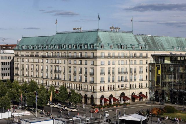 Rüdiger Patzschke, Adlon