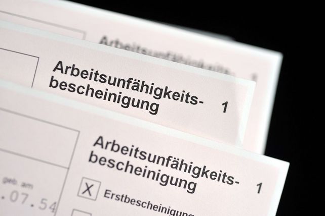 Online-Krankschreibung ohne Arztkontakt - Kündigung wirksam