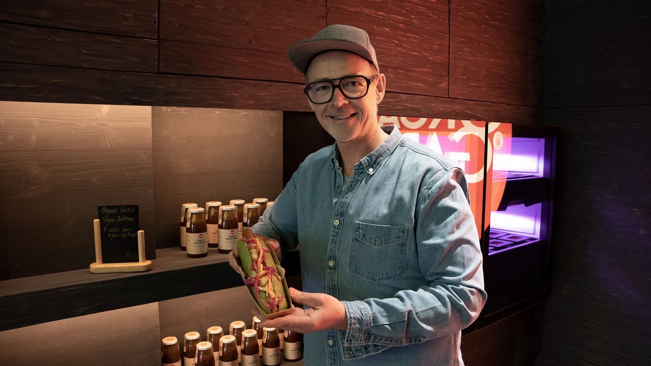 Holger Stromberg und Organic Garden eröffnen Laden und verkaufen vegane ...
