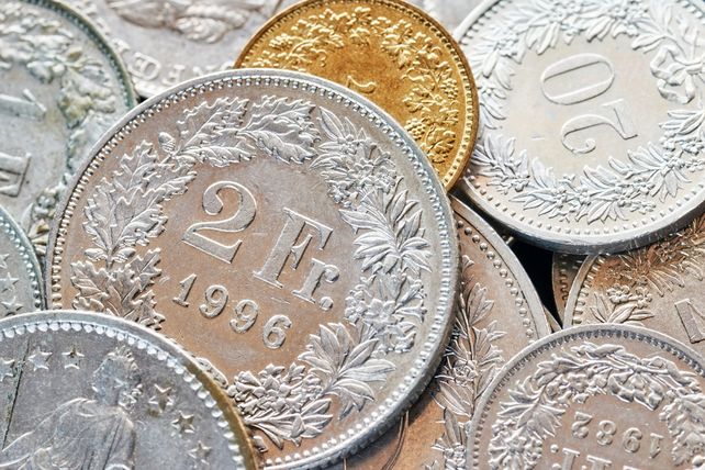 Trinkgeld Schweiz, Trinkgeld steuerfrei, Trinkgeld Steuern, Trinkgeld Sozialversicherung, GastroSuisse, Beat Rieder, Beat Imhof, Nationalrat Schweiz, Ständerat Schweiz, AHV Trinkgeld, elektronisches Trinkgeld