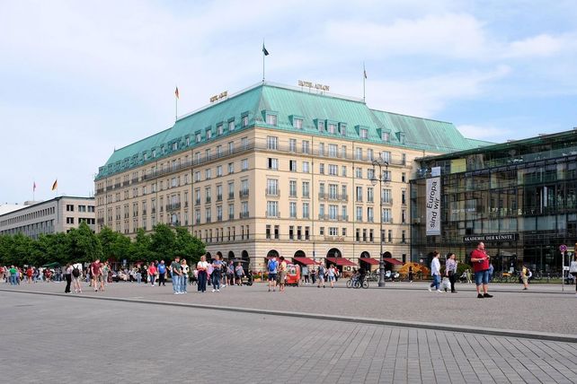 Adlon