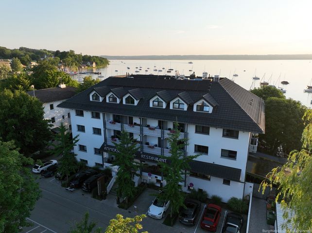 Privathotellerie, Ammersee Hotel, Herrsching, Lieblingsplatz Hotels, Pachtmodell, Hotelmanagement, Digitalisierung Gastgewerbe, Niels Battenfeld, Hotelmarkt Bayern, Prozessarchitektur