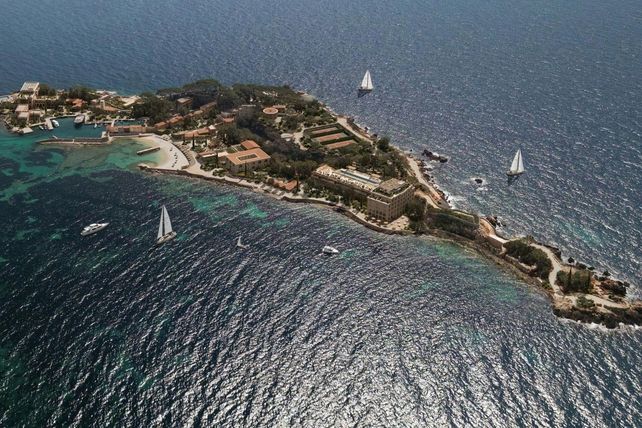 Zannier Bendor, Luxusresort, Île de Bendor, Côte d’Azur, Bandol, Provence, Arnaud Zannier, Paul Ricard, Luxushotel, Mai 2026, Privatinsel, Zannier Hotels, Spa, Gourmet, Mittelmeer, Frankreich.