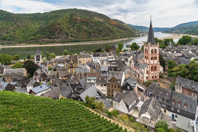 Tourismus Rheinland-Pfalz 2025, Übernachtungszahlen Statistik, Hotelmarkt Mosel, Ahrtal Tourismus Erholung, Statistisches Landesamt Bad Ems, Beherbergungsbetriebe Pfalz, Camping Rheinland-Pfalz