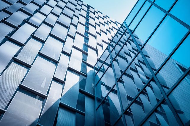 Hotelinvestitionen Europa, Cushman & Wakefield Studie, European Hotel Investor Compass 2026, Hotelmarkt Europa Investoren, DACH Hotelinvestitionen, KI Hotellerie, ESG Hotels, Hotelrendite Europa