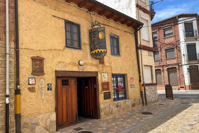 Dormero, Hostel. Jakobsweg