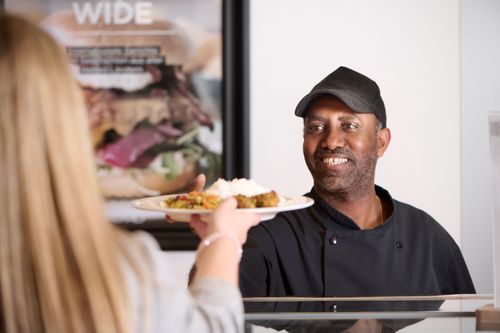 Sodexo will mit neuer Kampagne Profil als Arbeitgeber schärfen Tageskarte