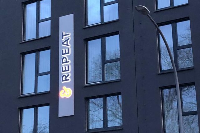 &REPEAT Köln Airport