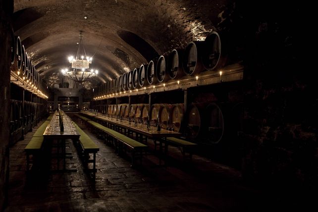 Weingut, Staatlicher Hofkeller, Würzburg, Minus