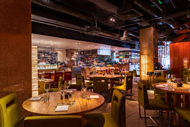 Azumi Ltd., Zuma, Roka, DIAFA, Abu Dhabi, Doğuş Hospitality, Luxus-Gastgewerbe, Restaurantgruppe, F&B, globale Expansion, Sven Koch, Ashley Saxton, Oblix, Inko Nito.