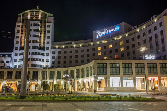radisson blu cottbus, betreiber, hotel