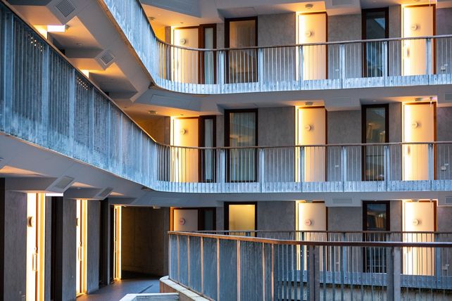 Hotelimmobilienmarkt, Serviced Apartments, Investmentmarkt, mrp hotels, Berlin Hyp/LBBW, Swiss Life Asset Managers, Limehome, Hotelinvestment, RevPAR, Dienstleistungsinflation, Betreiberstrukturen, Transaktionsvolumen