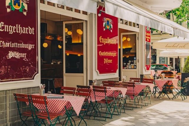 Kuchel Eck, Josef Laggner, Berlin, Charlottenburg-Wilmersdorf, Ludwigkirchplatz, Eckkneipe, Gastronomie Berlin, Laggner Gruppe, Berliner Kneipenkultur, Restaurantöffnung Berlin