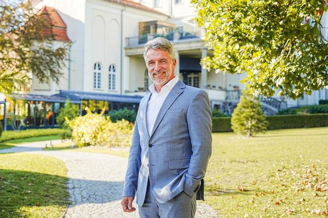 Carsten Willenbockel, Schloss Fleesensee, General Manager, Hoteldirektor, Five E Group, Mecklenburgische Seenplatte, Steigenberger Heringsdorf, Personalwechsel Hotellerie
