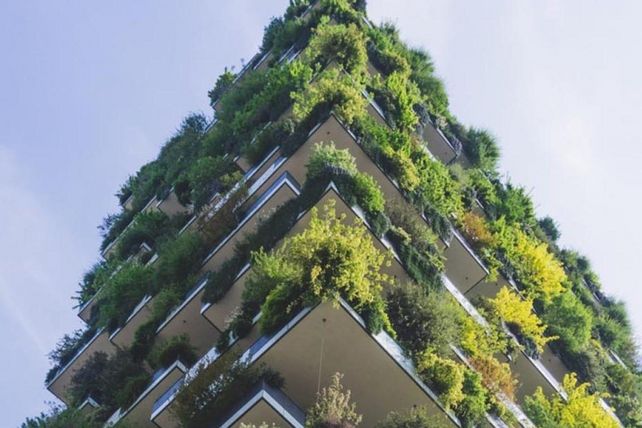 HRS, Nachhaltigkeit, Corporate Travel, Geschäftsreisen, Hotelemissionen, KI, Green Stay Initiative, Tobias Ragge, Daten, Hotelanbieter, Emissionsreduktion, HRS Copilot, RFP, CO₂-Fußabdruck, ADR, Advanced Green Stay Hotels, Hotelbuchung, Kosteneffizienz, Akzeptanzrate