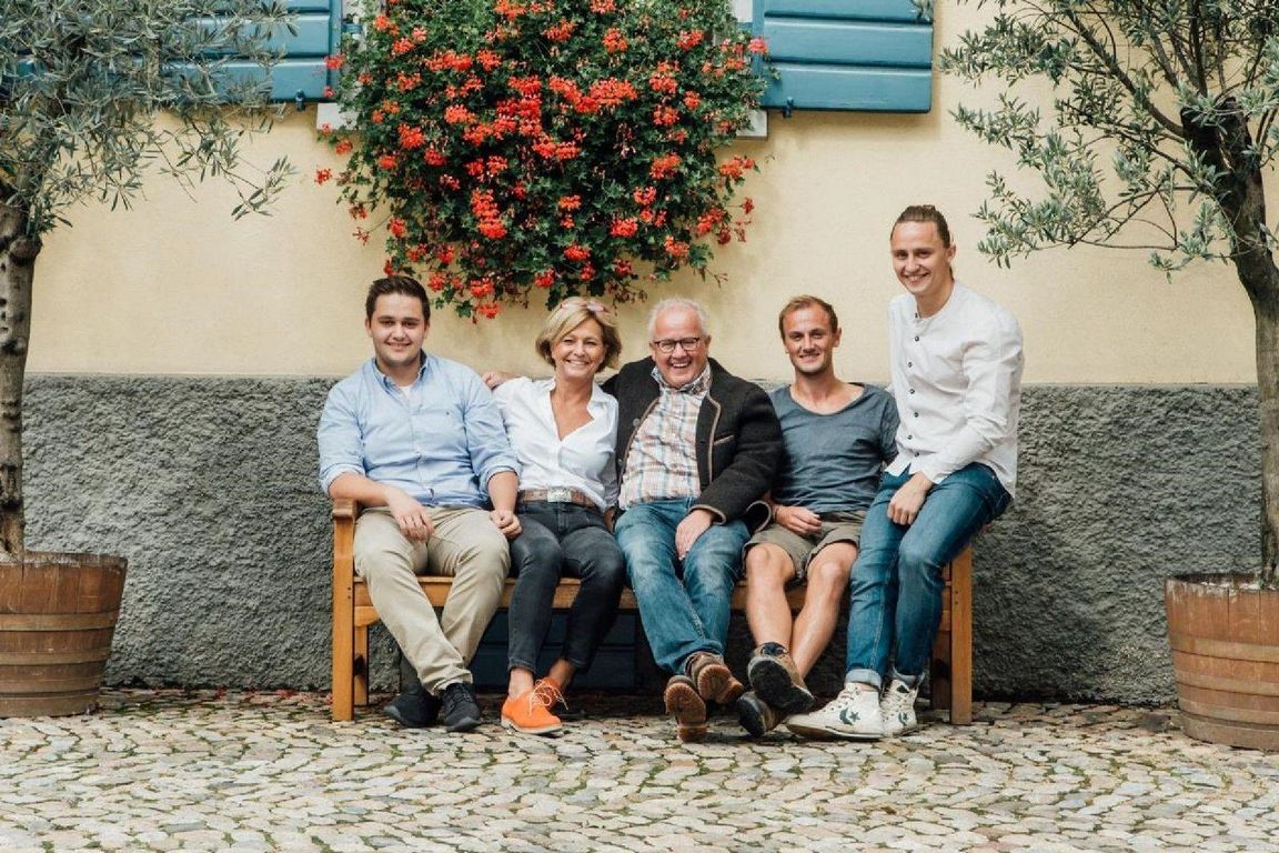 winzer hotelier und gastronom fritz keller franz keller schwarzer adler soll dfb prasident werden tageskarte