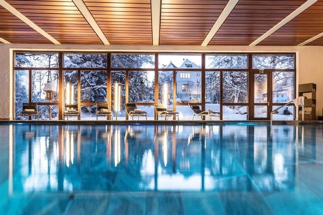 Badehaus Bergspa Waldspa Schweizerhof Flims